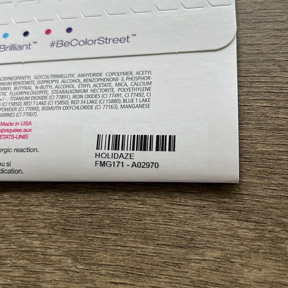 Brand New Color Street Nail Polish Strips: Holidaze - Picture 4 of 6